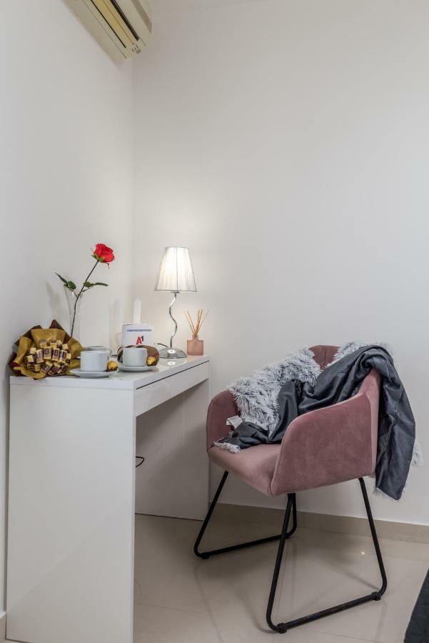 Apartment Consensus Rijeka Buitenkant foto