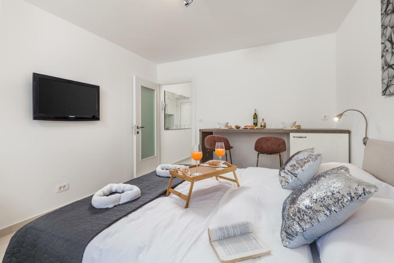 Apartment Consensus Rijeka Buitenkant foto