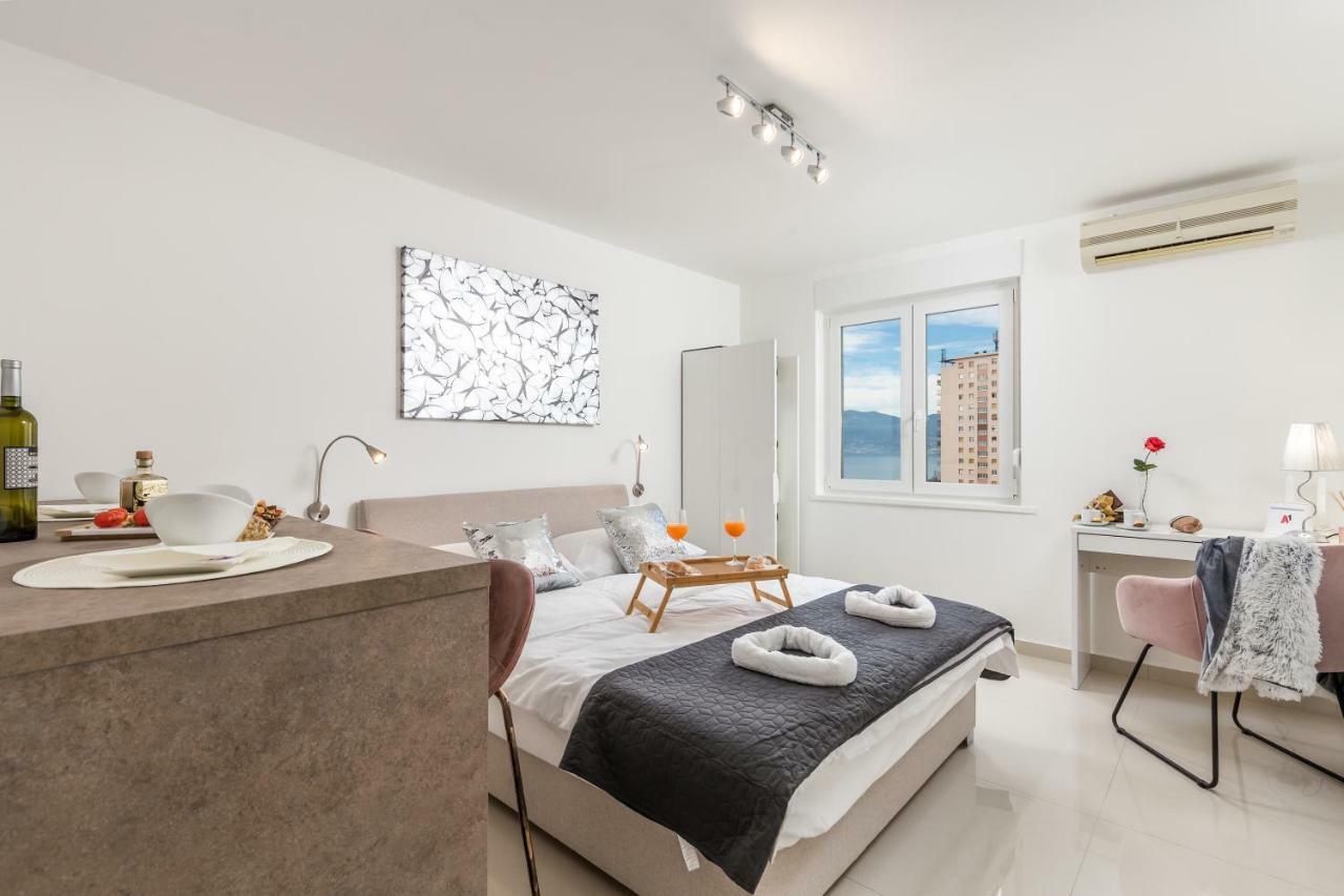 Apartment Consensus Rijeka Buitenkant foto