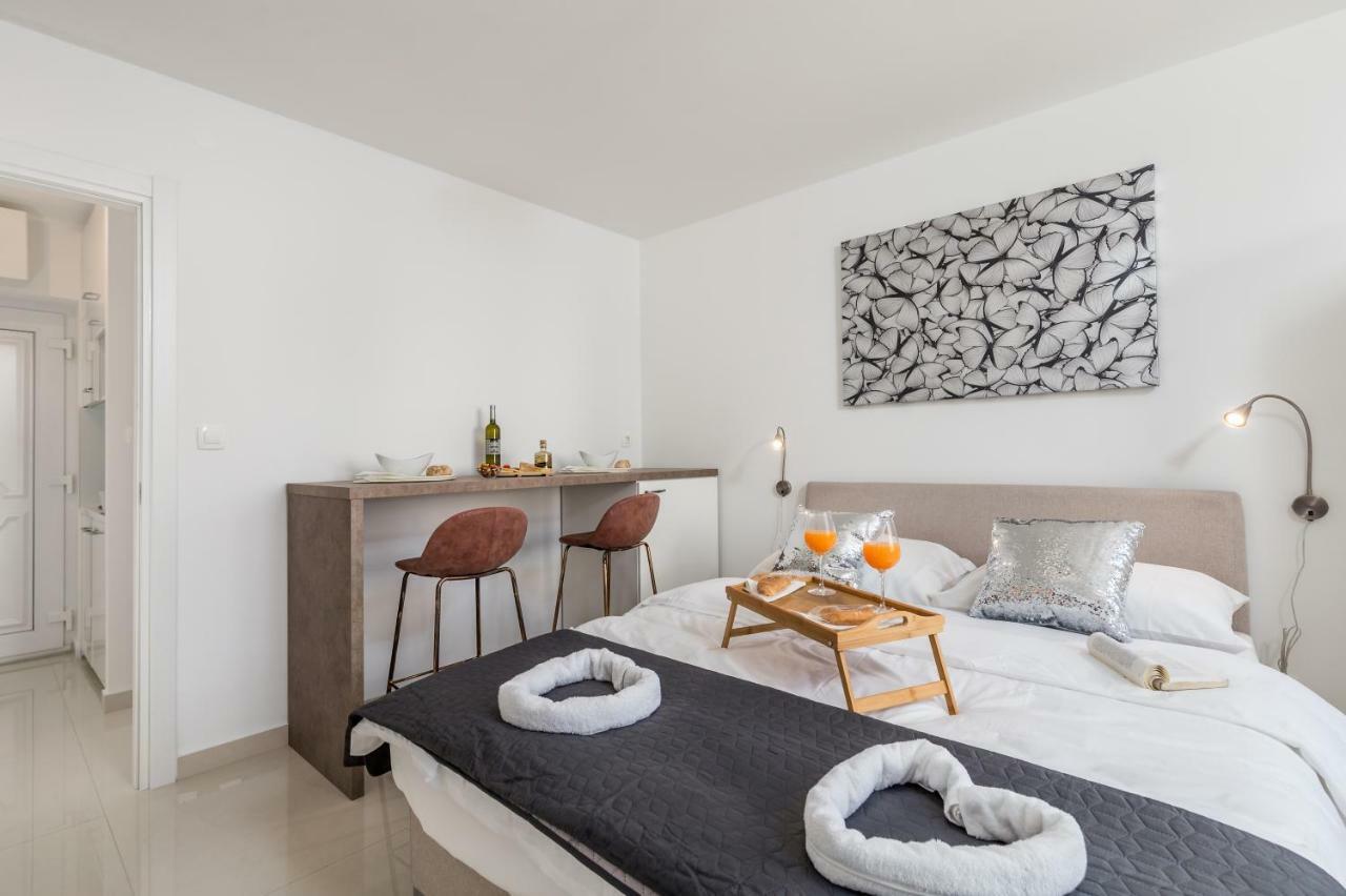 Apartment Consensus Rijeka Buitenkant foto