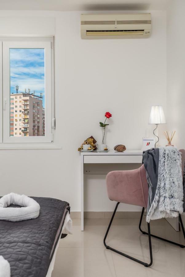 Apartment Consensus Rijeka Buitenkant foto